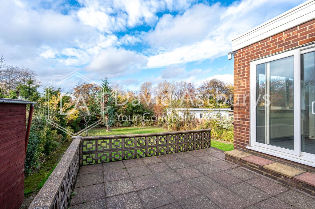 Property photo 2 of 12 Dsc06772