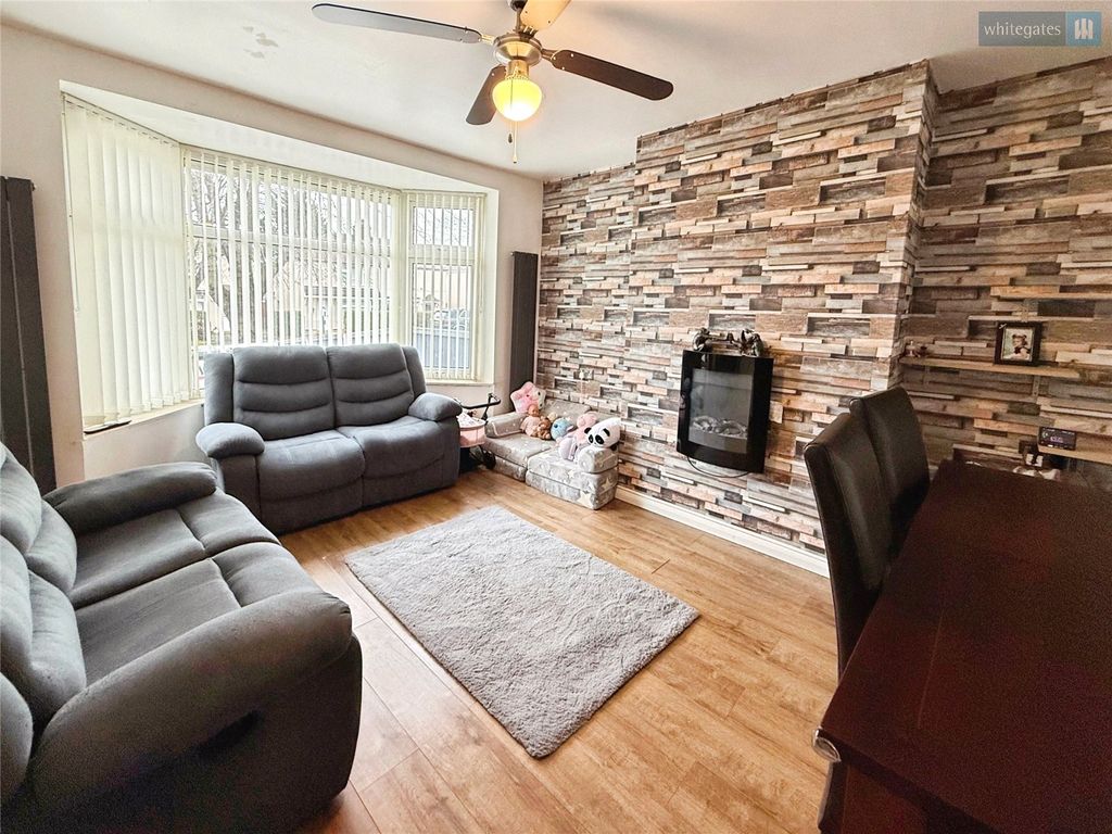 Property photo 3 of 14 Picture No. 05