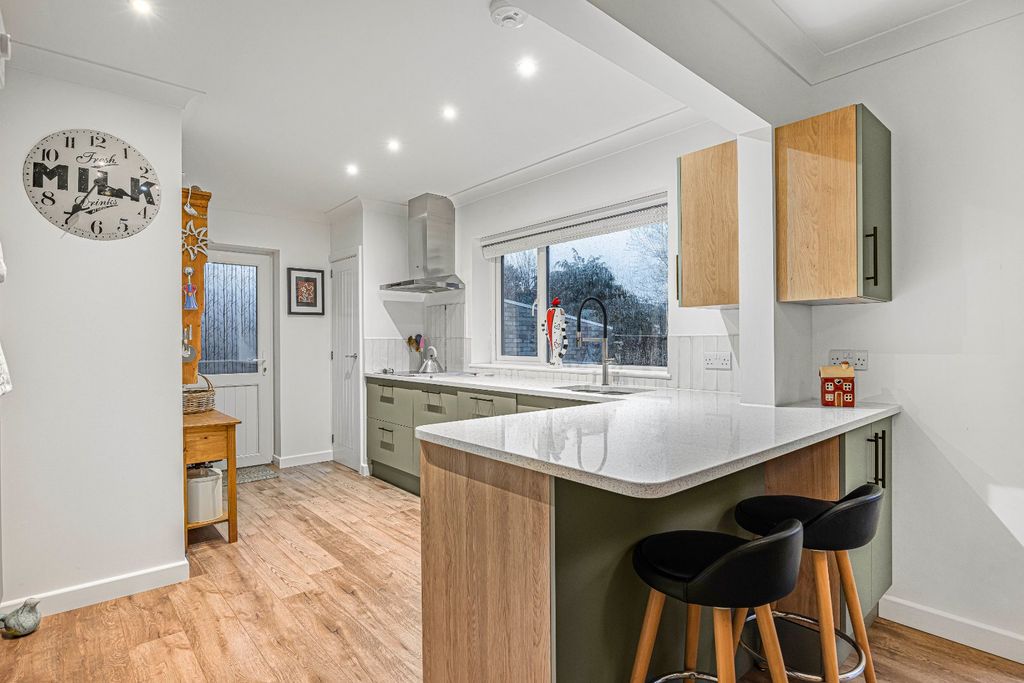 Property photo 3 of 17 Picture No. 22