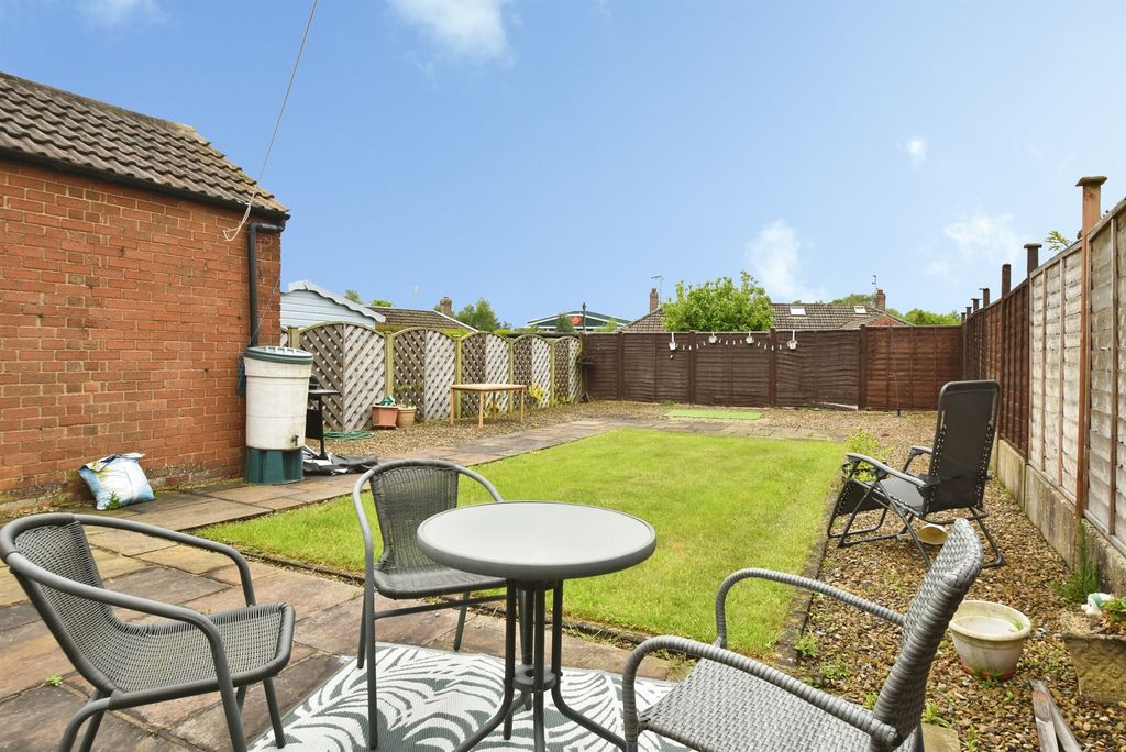 Property photo 2 of 14