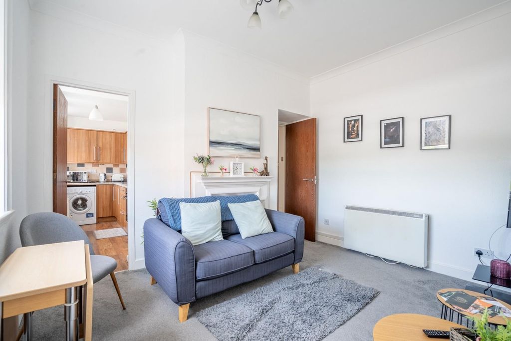 Property photo 2 of 13 Fh-3.Jpg