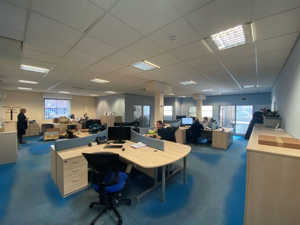 Property photo 2 of 4 Open Plan Office 