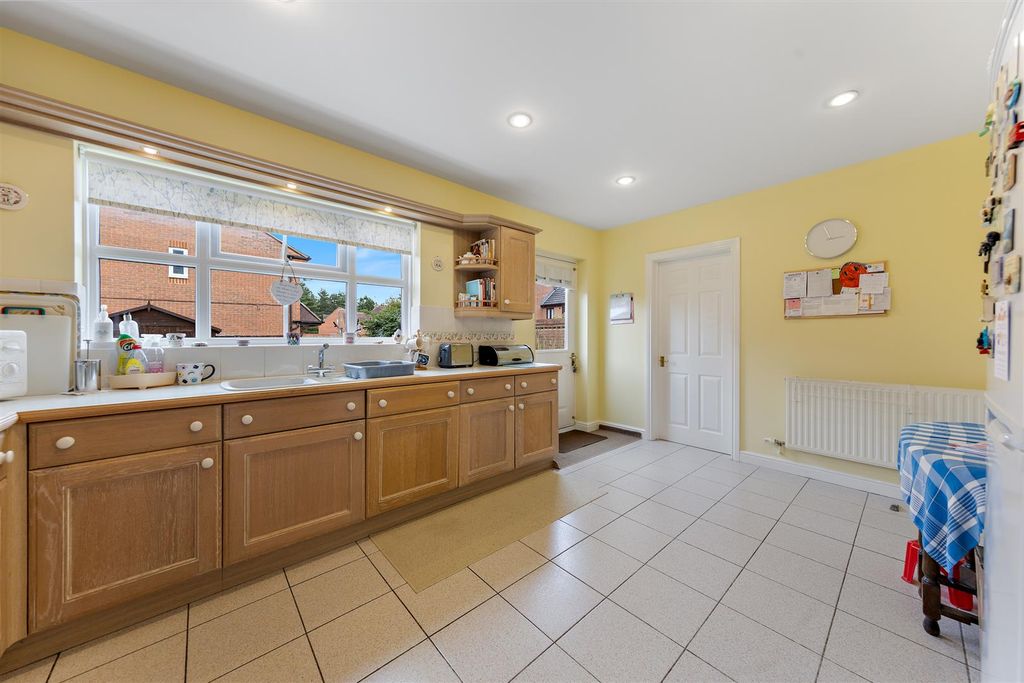 Property photo 3 of 28 1Langtondrweb13.Jpg