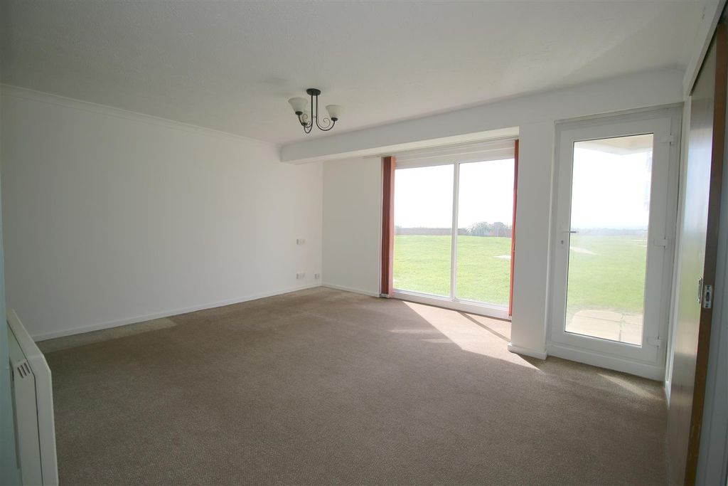 Property photo 2 of 13 Img_8103.Jpg