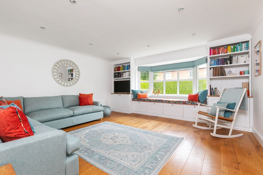 Property photo 3 of 13