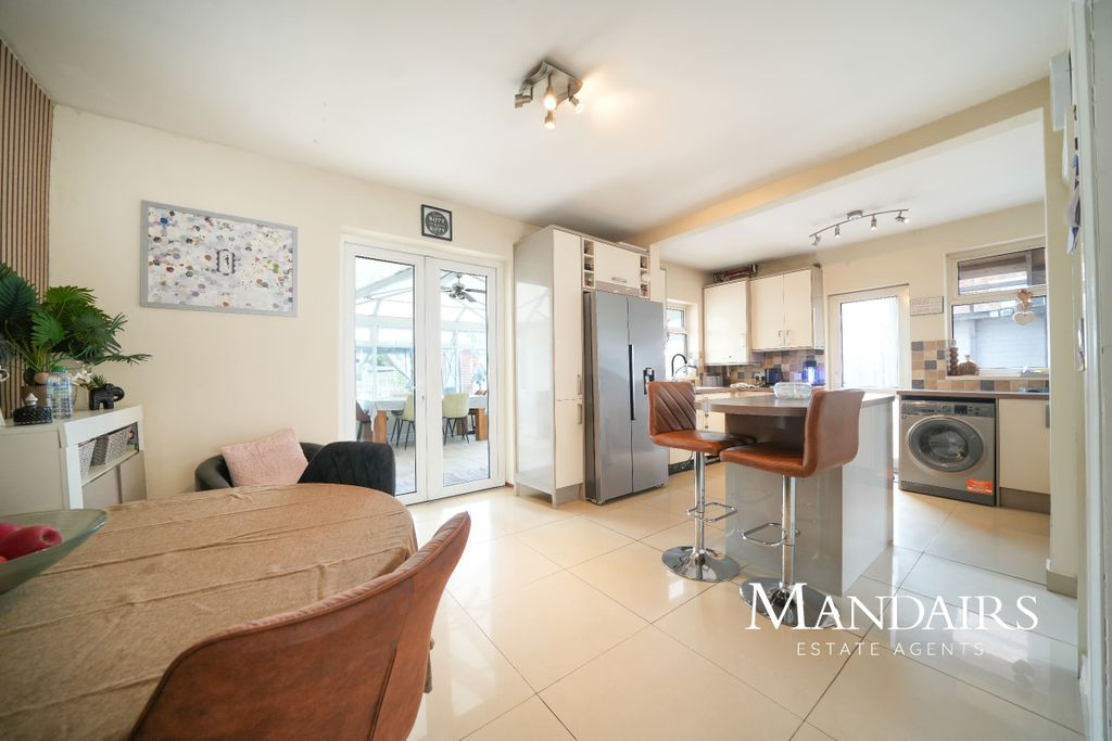 Property photo 3 of 30