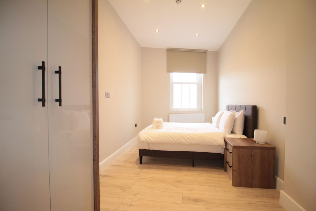 Property photo 3 of 19 Photo 1