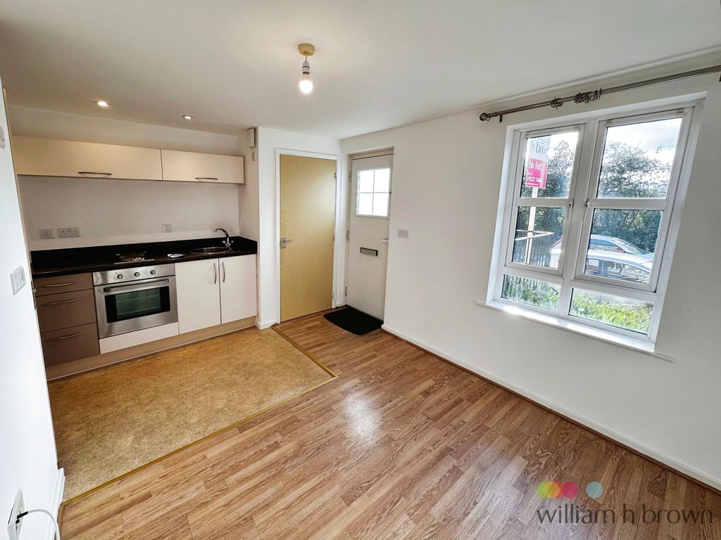 Property photo 2 of 12 Image