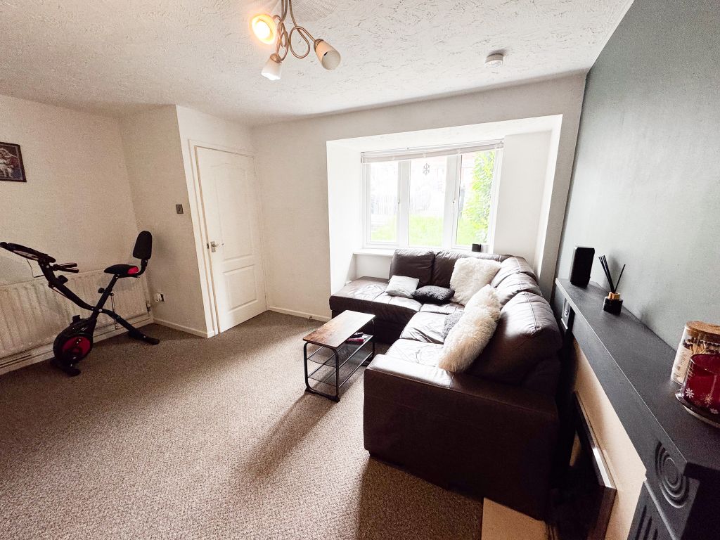 Property photo 3 of 10 Img_4152