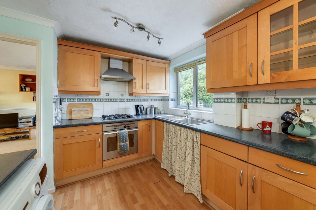 Property photo 3 of 19
