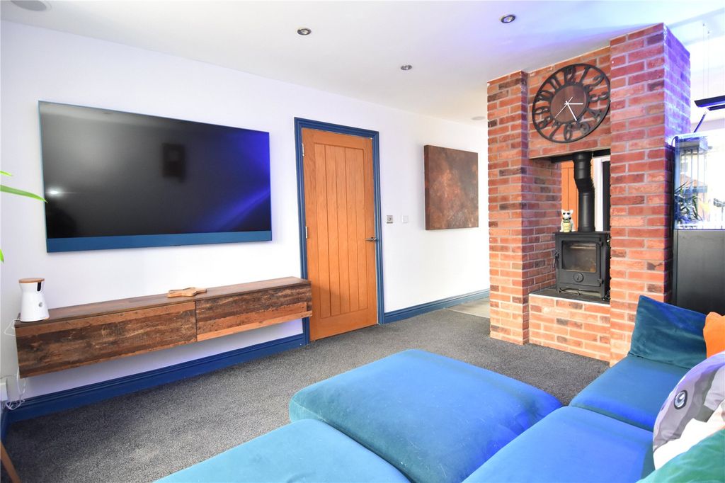 Property photo 2 of 33 Picture No. 59