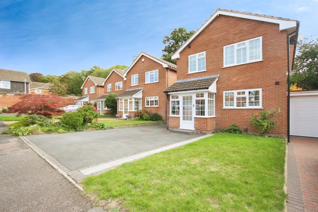 Property photo 1 of 17
