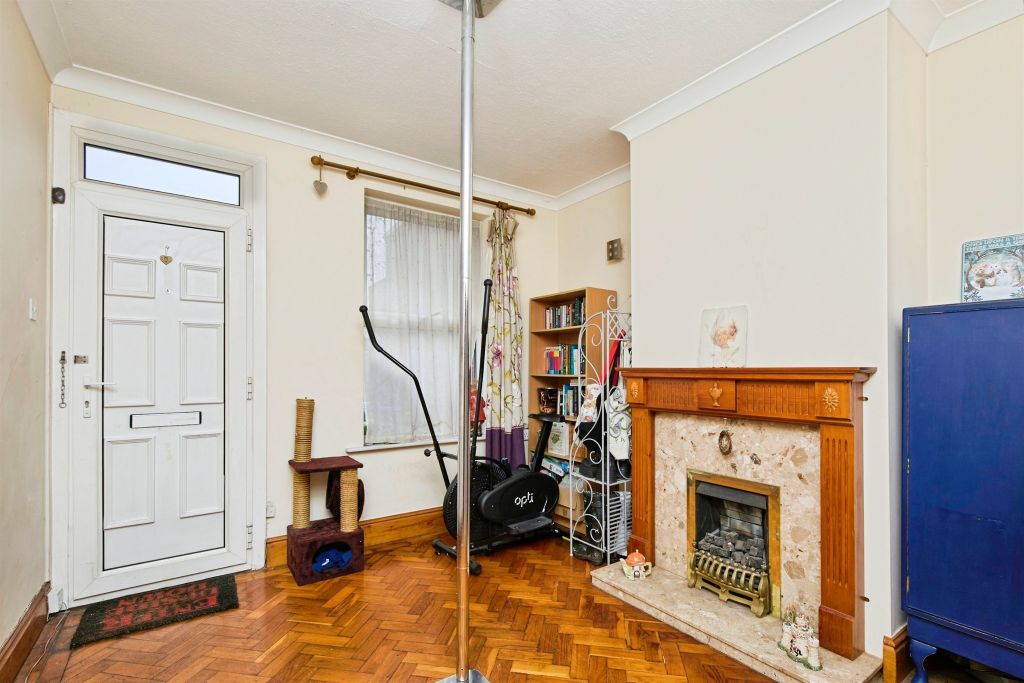 Property photo 2 of 18