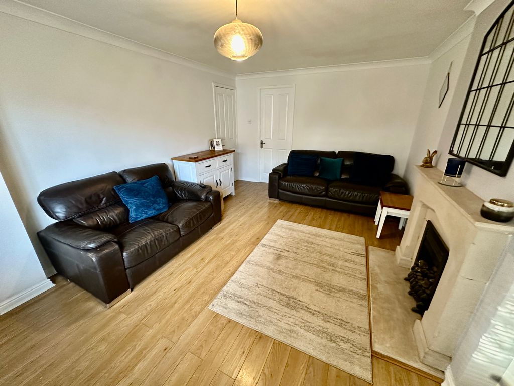 Property photo 3 of 16 Img_2859