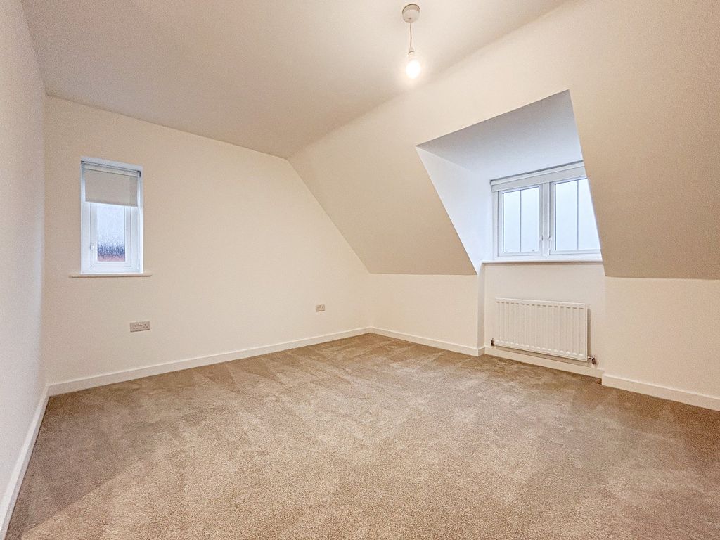 Property photo 2 of 35 Master Bedroom