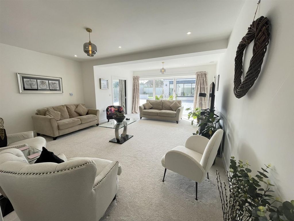 Property photo 3 of 43 Img_9593.Jpeg