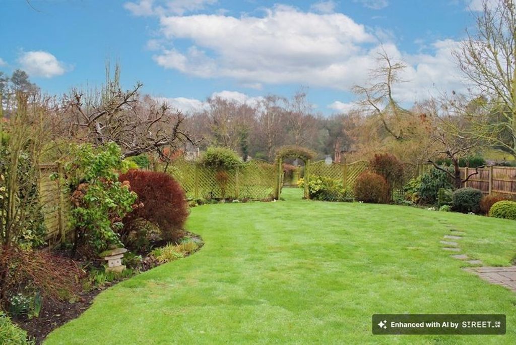 Property photo 2 of 23