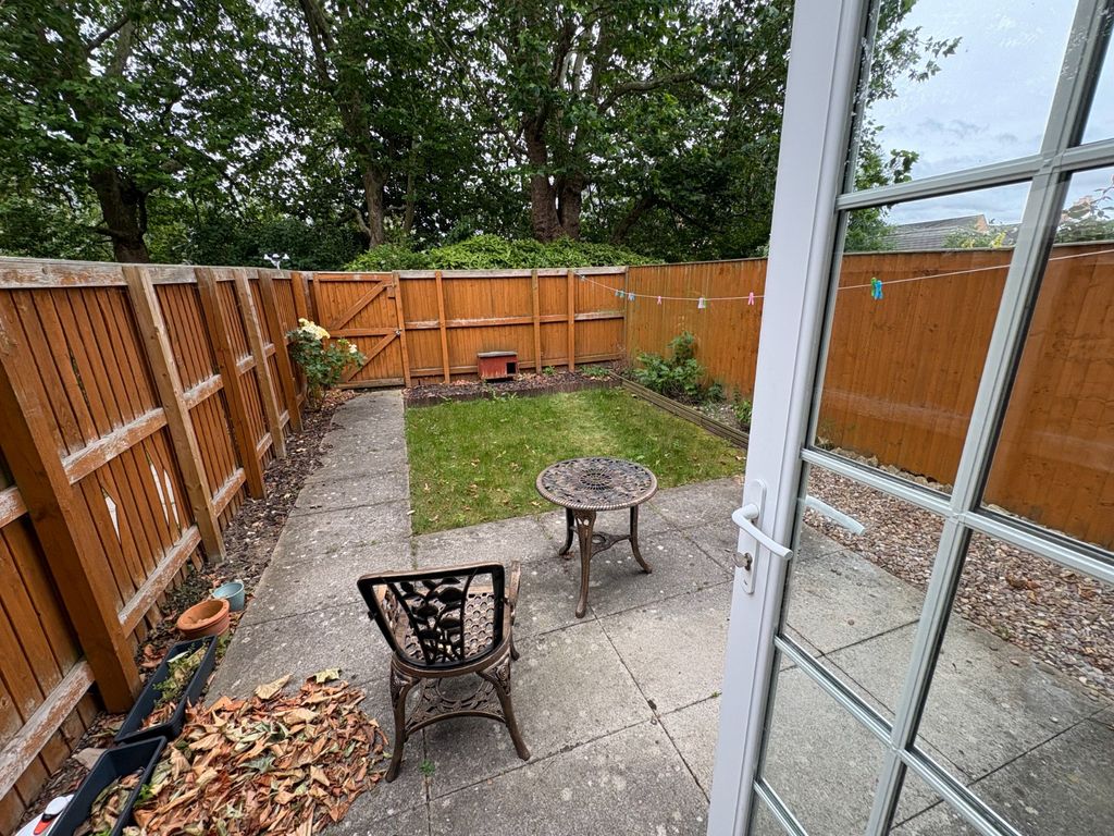 Property photo 3 of 13 Ashworth Square