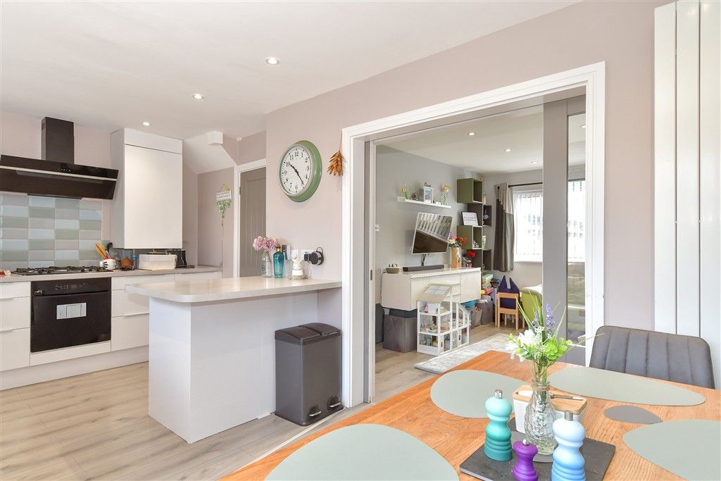 Property photo 2 of 10 Kitchen/Diner