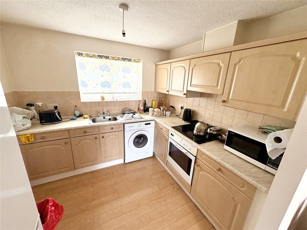 Property photo 3 of 5 Picture No. 06