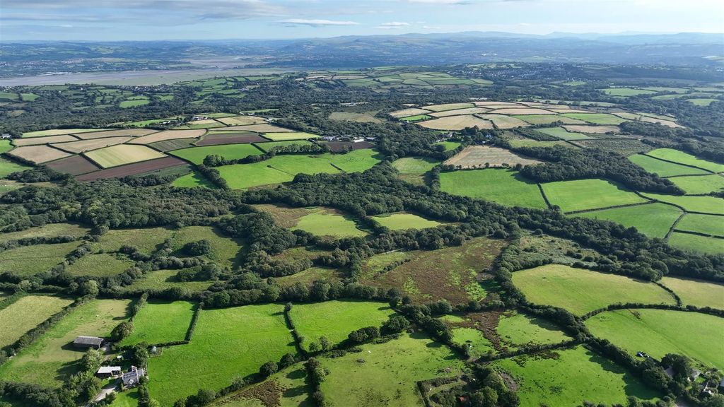 Property photo 3 of 3 Sequence 03.00_00_17_20.Still001.Jpg