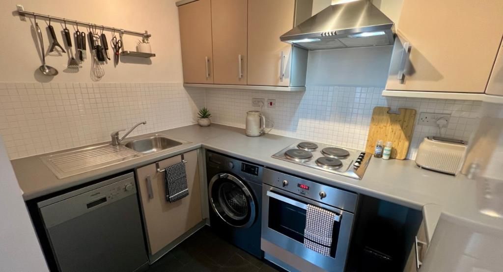 Property photo 2 of 9 Kitchen