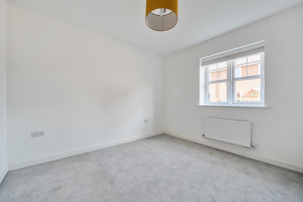 Property photo 2 of 19 Bedroom