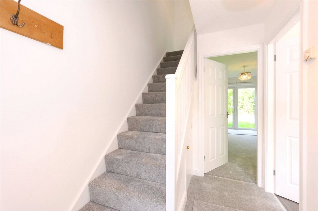 Property photo 3 of 7 Picture No. 08