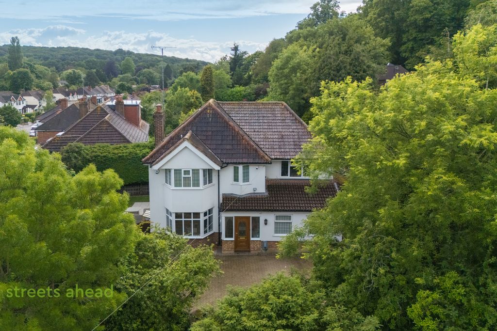 Property photo 1 of 18 018Ed995-6Cff-4A8...