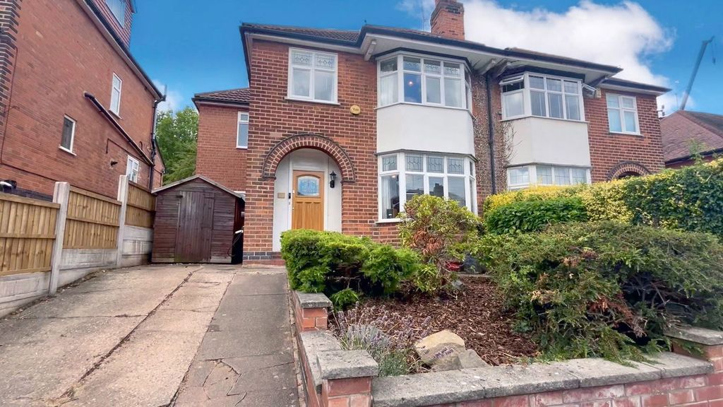 Property photo 2 of 43