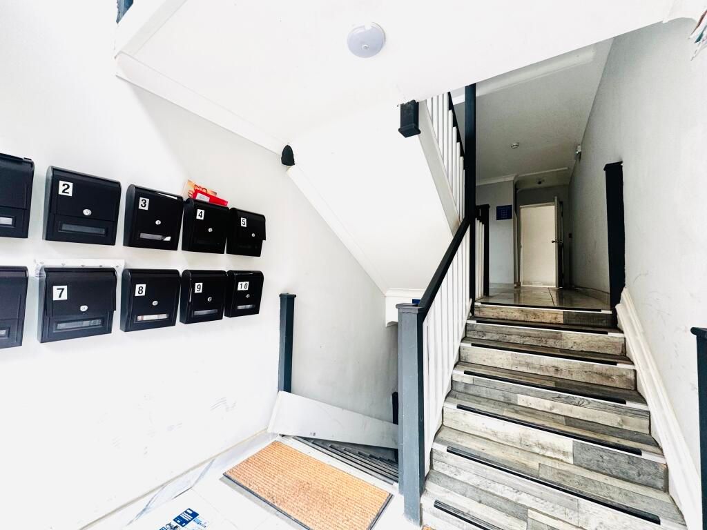 Property photo 2 of 9 Image