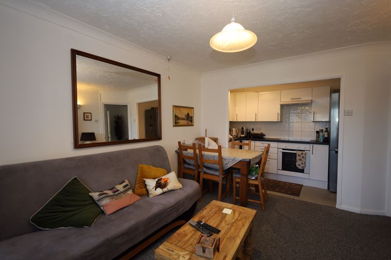 Property photo 3 of 6 Photo 11