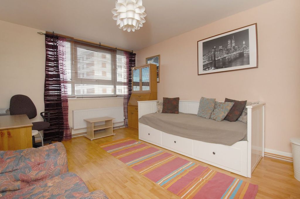 Property photo 1 of 4 Picture No. 05