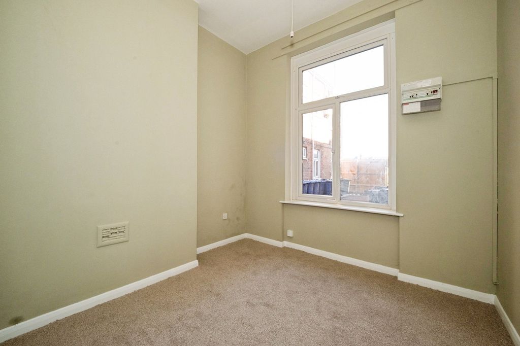Property photo 3 of 13 Picture No. 28