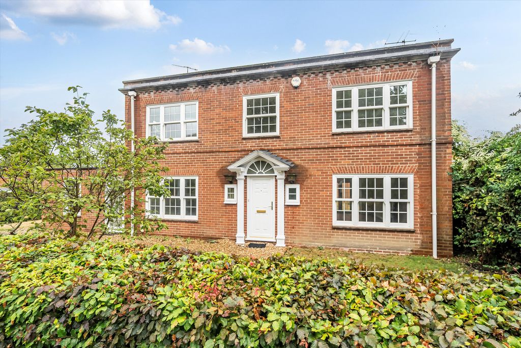 Property photo 1 of 19 Image