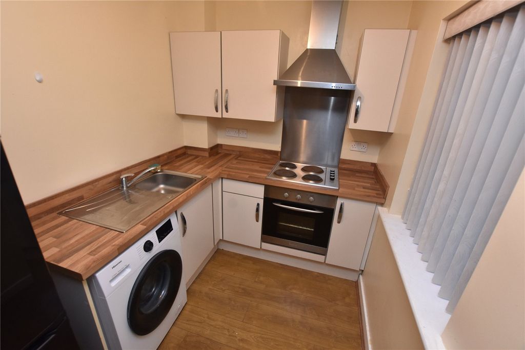 Property photo 3 of 7 Picture No. 04