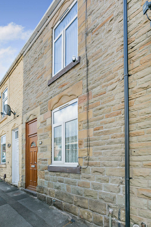 Property photo 1 of 3