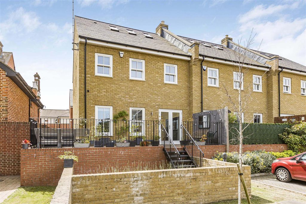 Property photo 1 of 27 4M9A35781.Jpg
