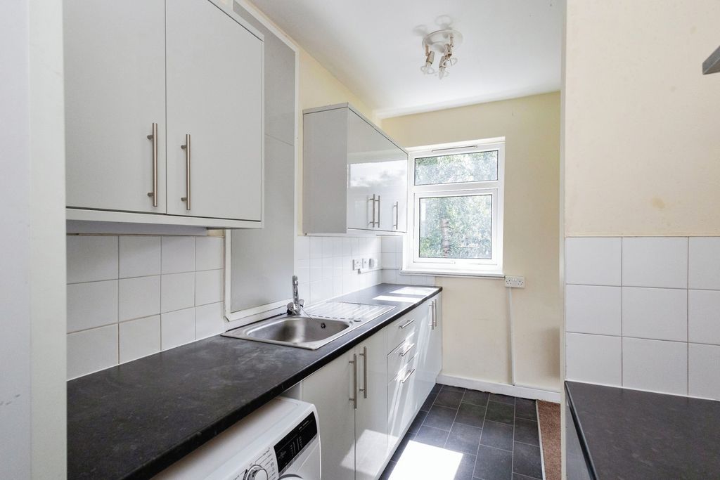 Property photo 3 of 12 Pbox-Img.Jpg