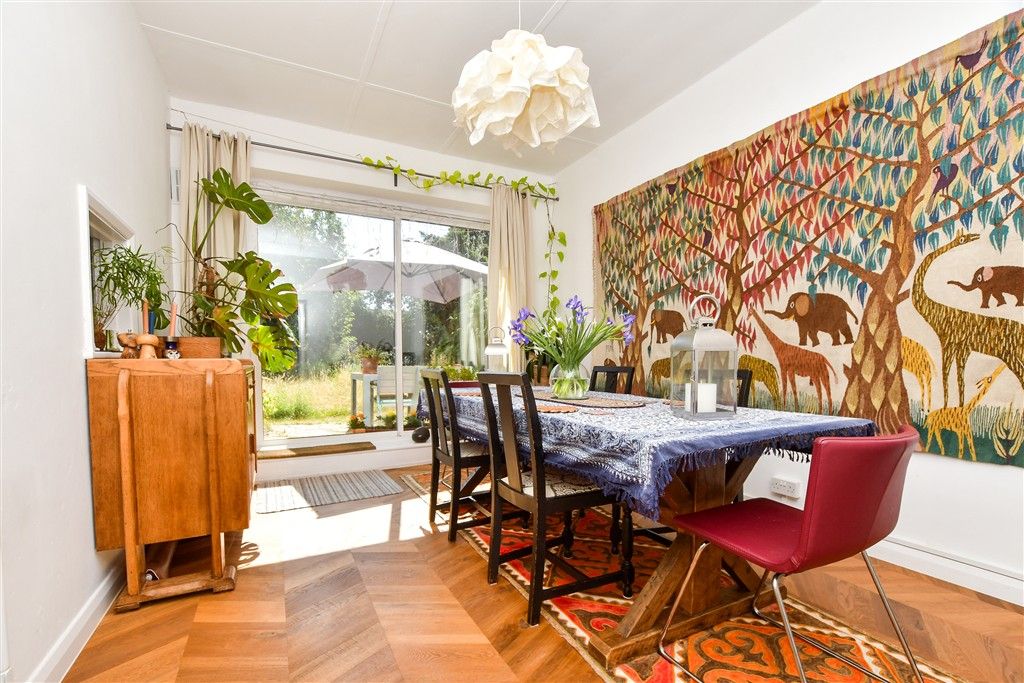 Property photo 2 of 15 Internal Feature