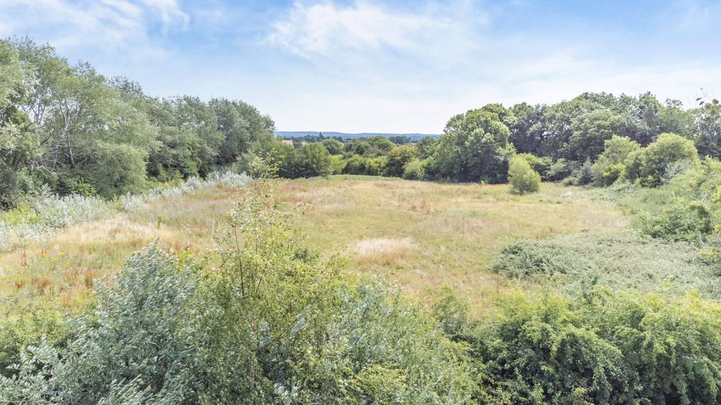 Property photo 3 of 43