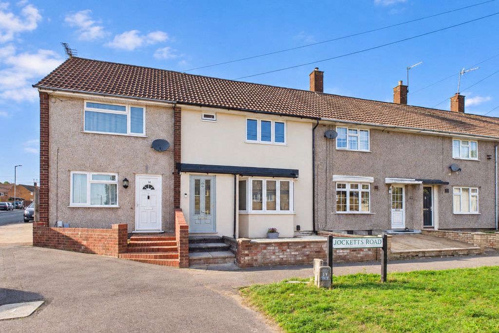 Property photo 1 of 18