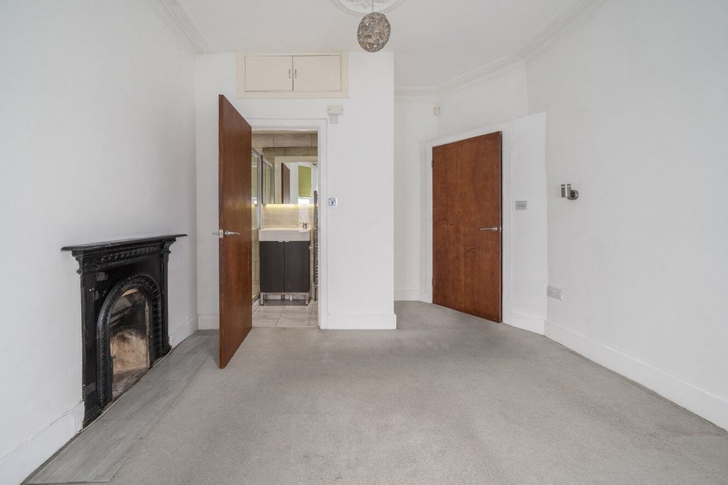 Property photo 3 of 17 Picture No. 34