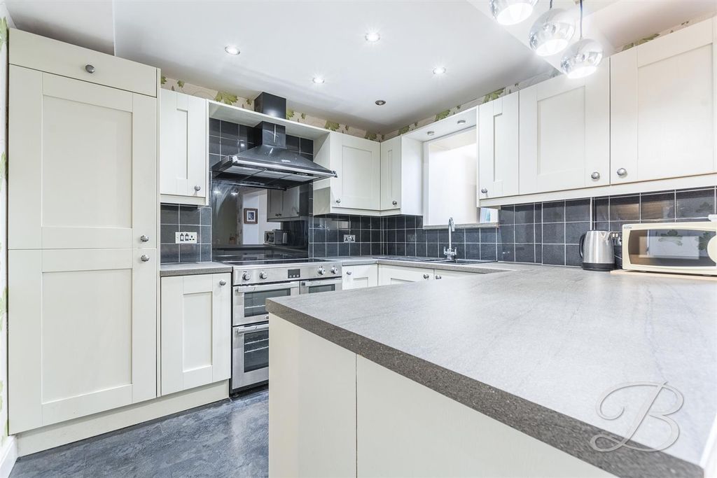 Property photo 3 of 41 CC13.Jpg