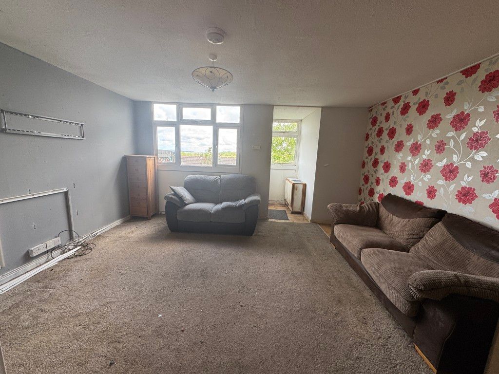 Property photo 3 of 8 Living Room