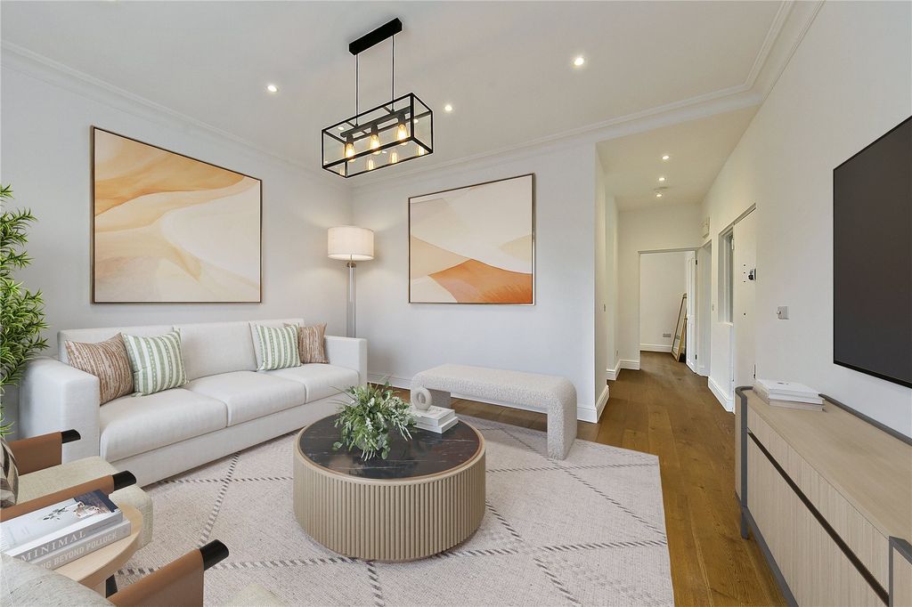 Property photo 3 of 7 Picture No. 18