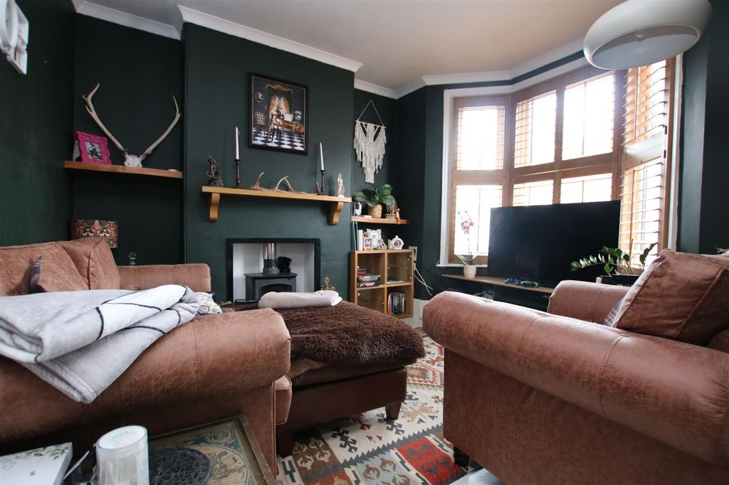 Property photo 2 of 12 Sitting Room.Jpg