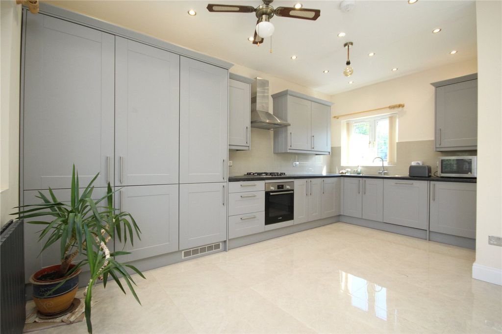 Property photo 1 of 11 Picture No. 07
