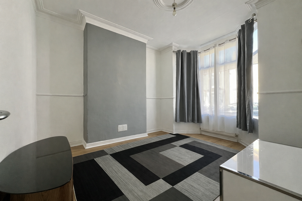 Property photo 2 of 5