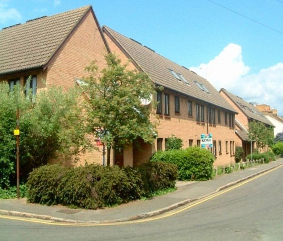 Property photo 1 of 4